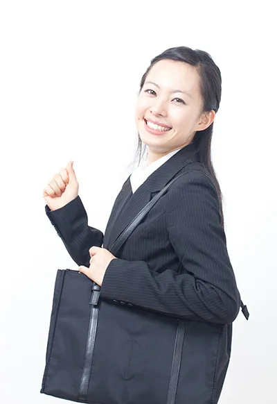 講師は知らないと恥ずかしい!スーツの着こなし術【女性編】 スーツに合わせるバッグの色見本