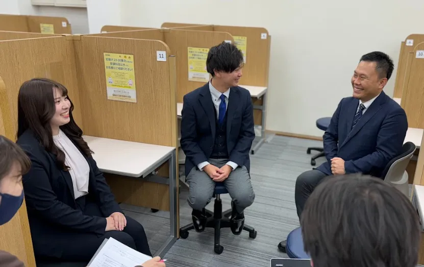 教室長の方々との取材風景 教室長の方々との取材風景