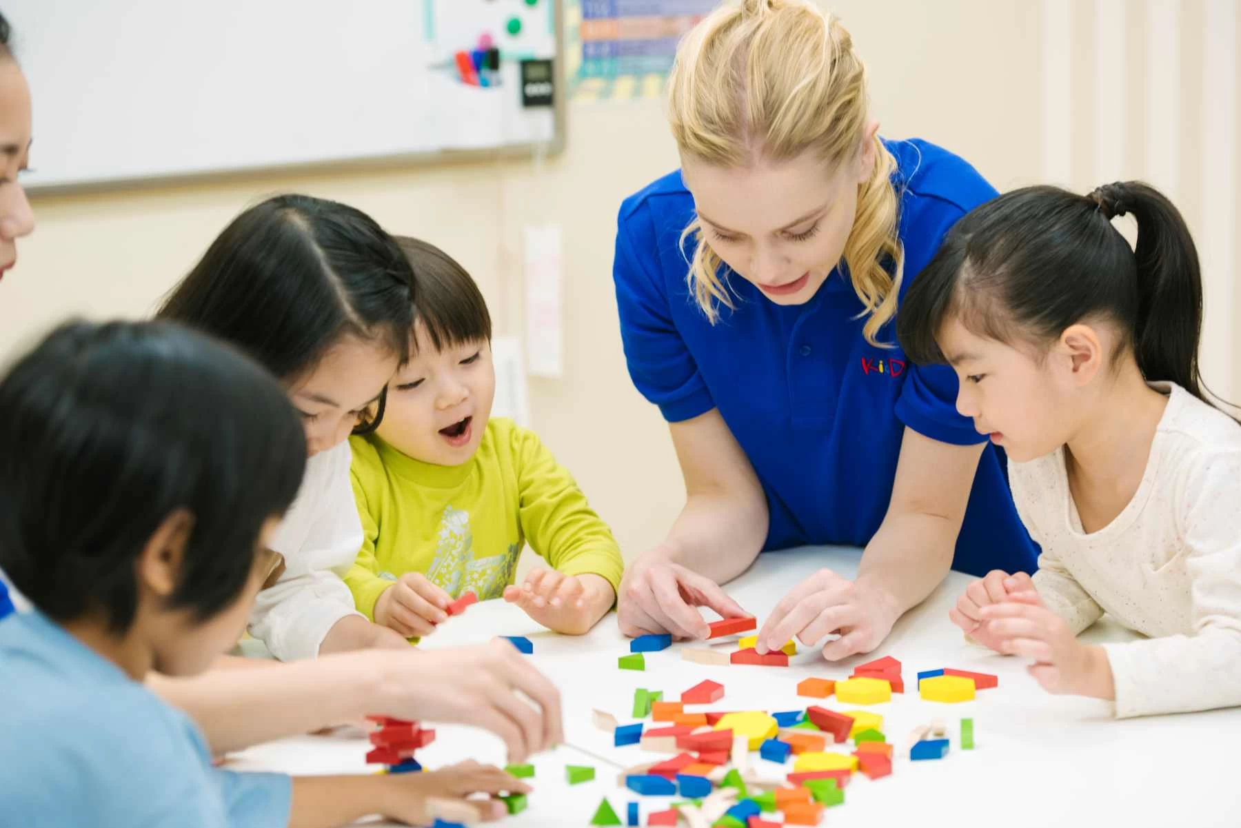 スライドイメージ（２） Kids Duo 青葉台駅