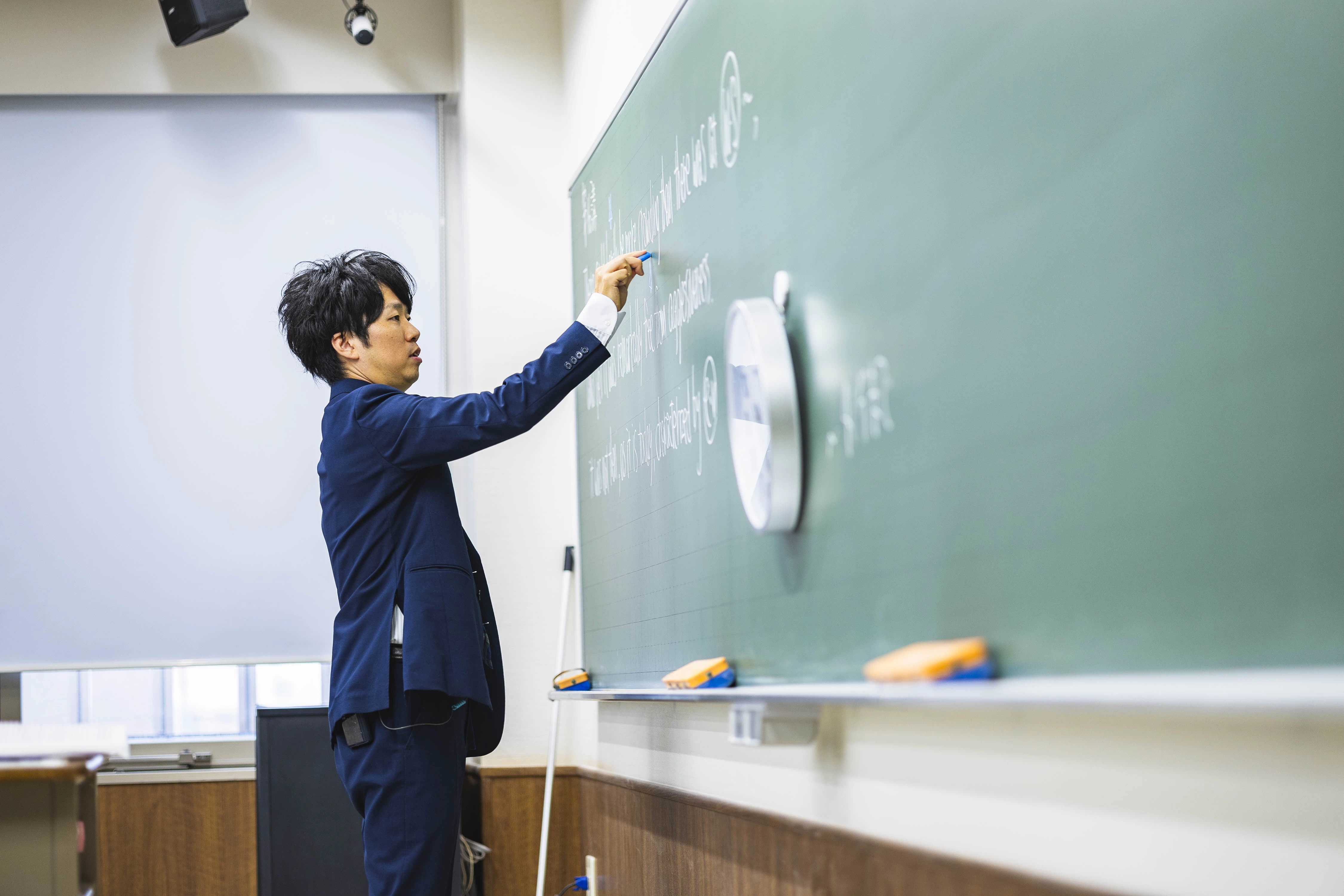スライドイメージ（１） 研伸館中学生課程JR住吉校