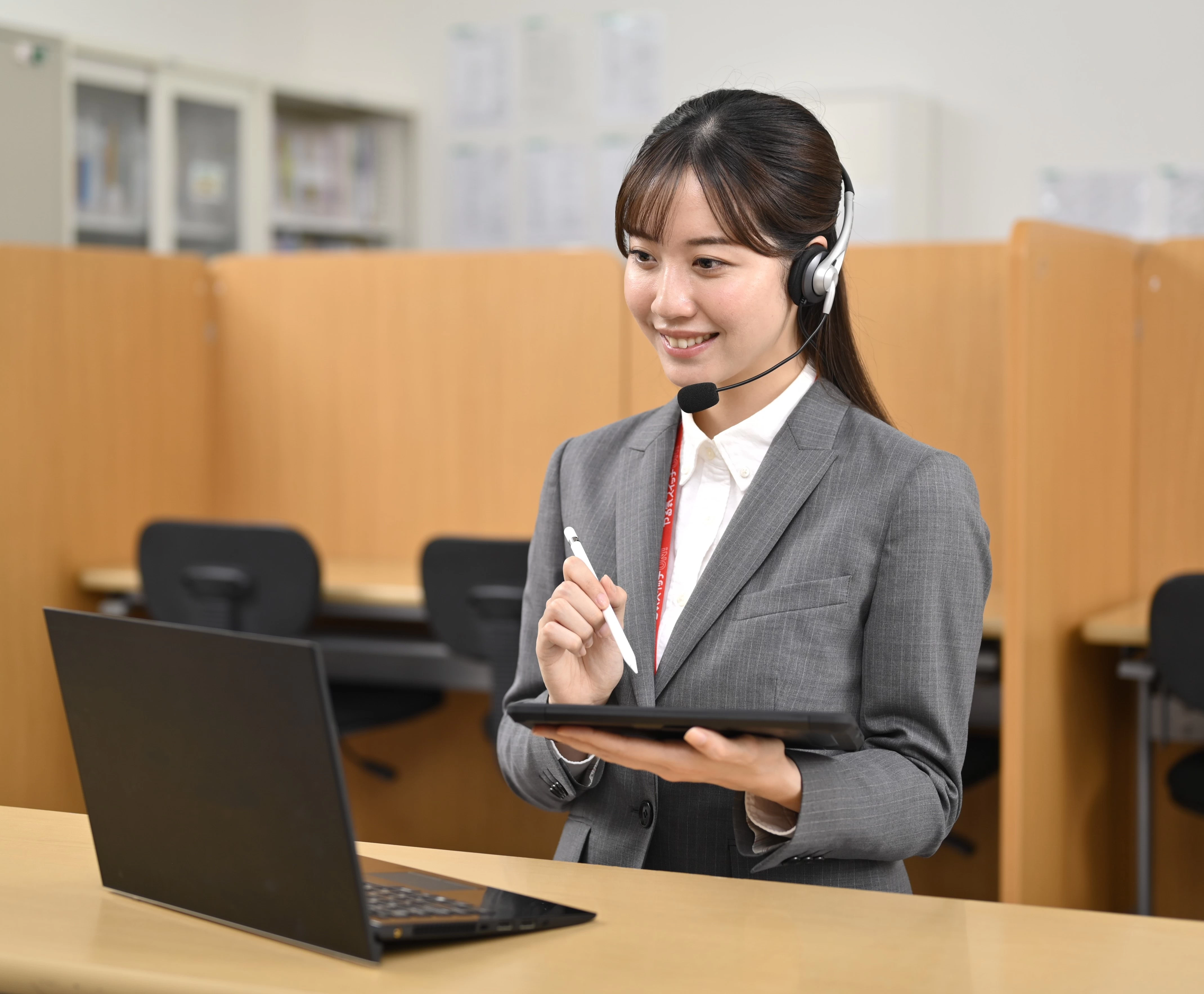 スライドイメージ（１） やる気スイッチグループ W