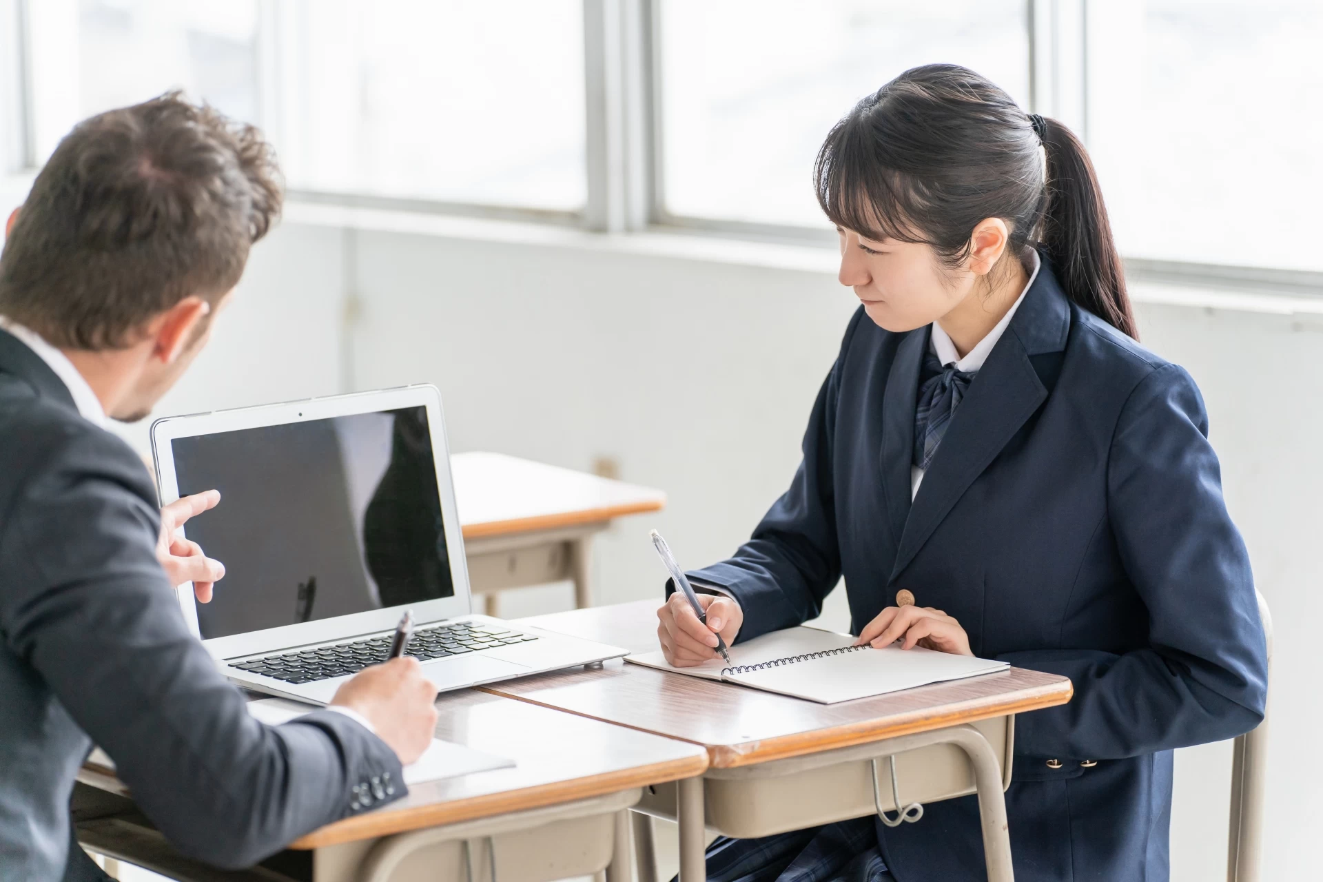 スライドイメージ（３） 私立学校放課後自習室マネー