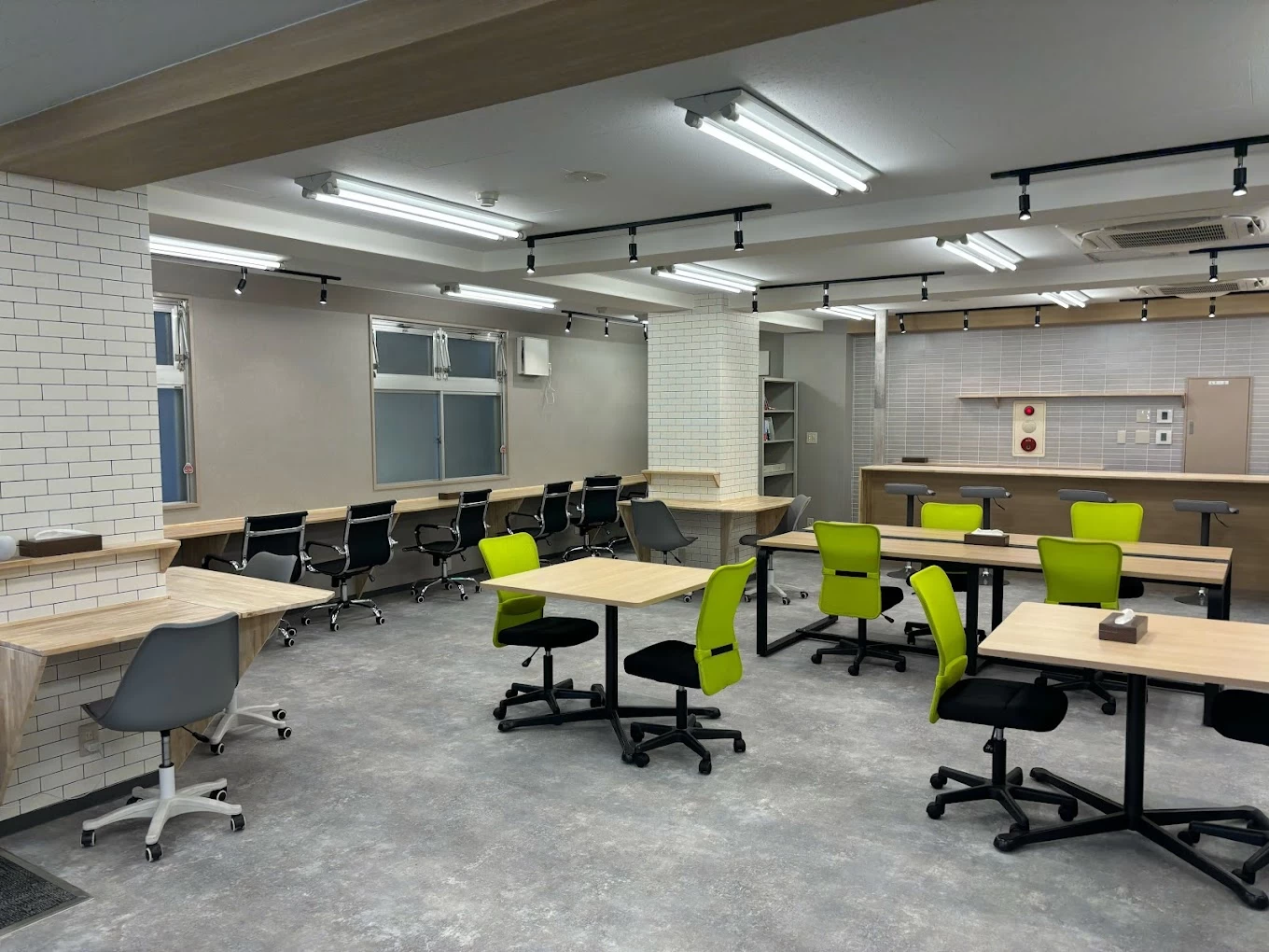 スライドイメージ（２） キミノスクール　立川校