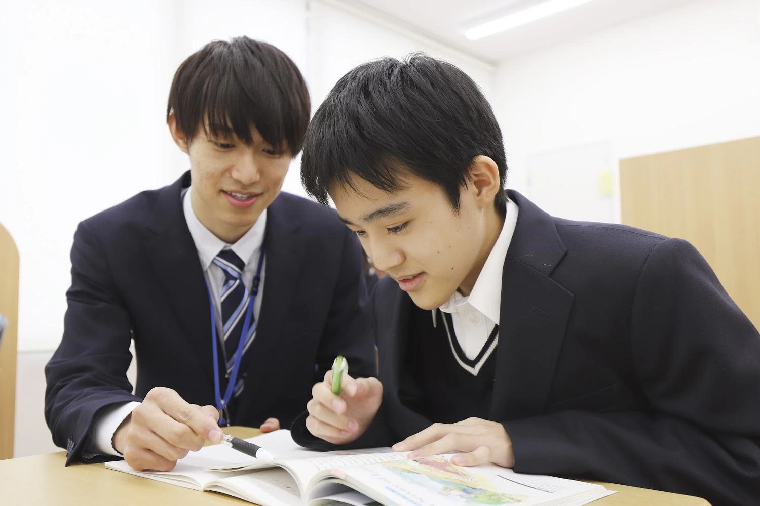 スライドイメージ（４） 個別指導Axis 井草校