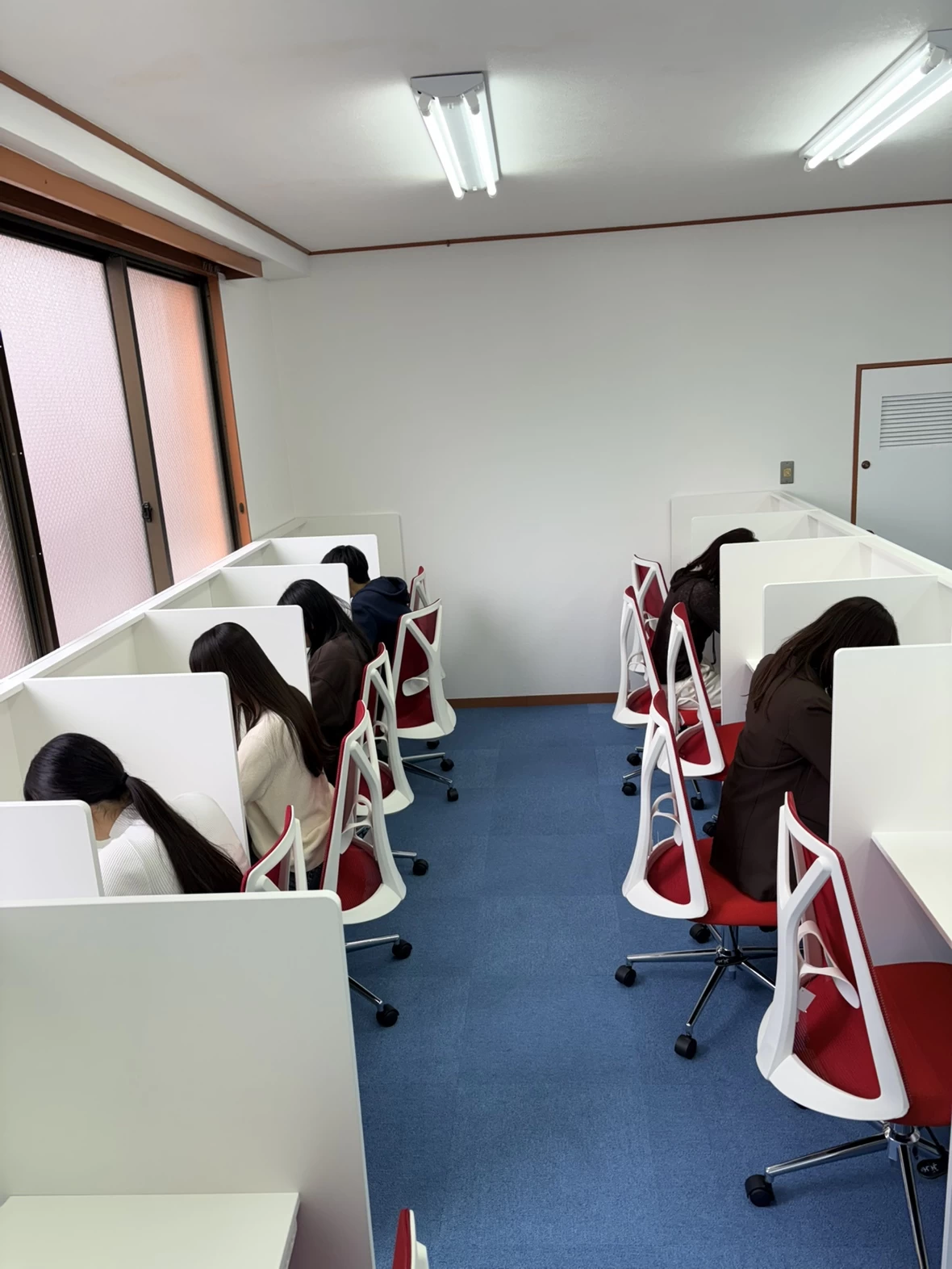 スライドイメージ（４） 現論会 川崎校