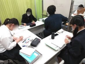 スライドイメージ（４） 名学館 平和堂尾西校