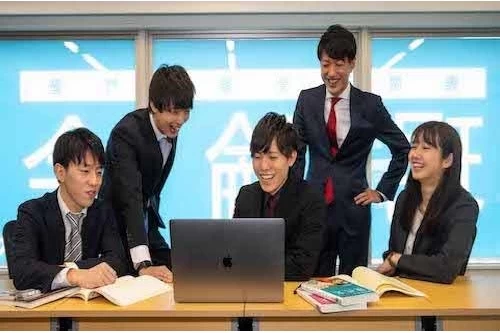 スライドイメージ（３） 現論会 お茶の水校