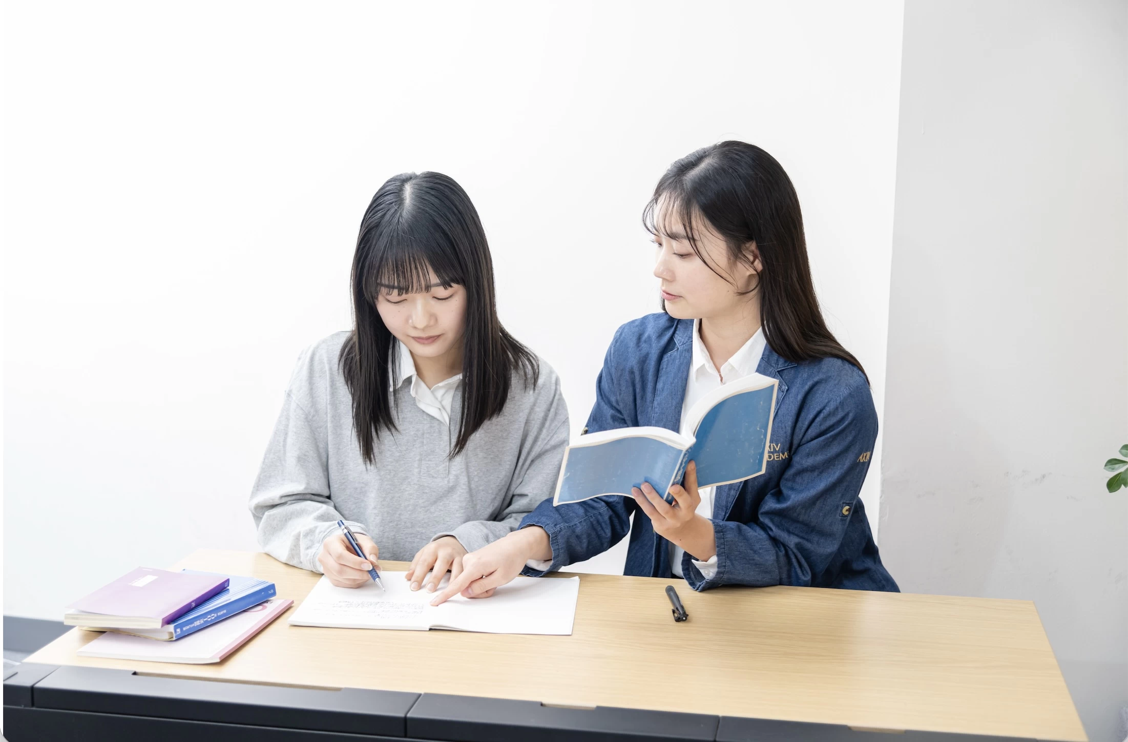 スライドイメージ（２） アクシブアカデミー 田原校