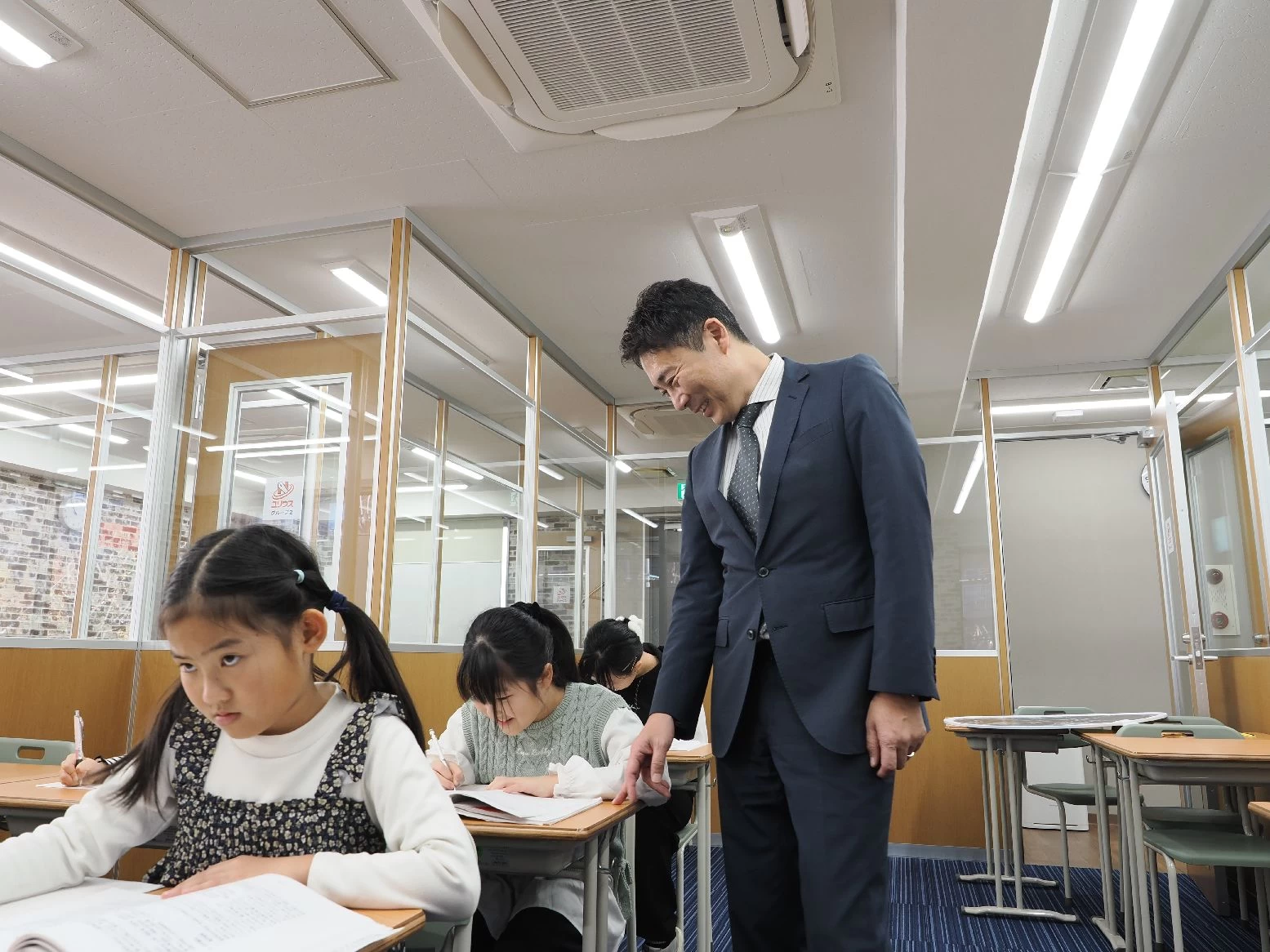 スライドイメージ（２） ユリウス　登戸教室