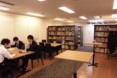 スライドイメージ（２） 株式会社プラウ21 本社