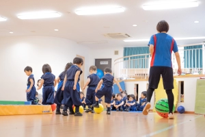 ロゴ画像 ◆Kids Duo Internatio
