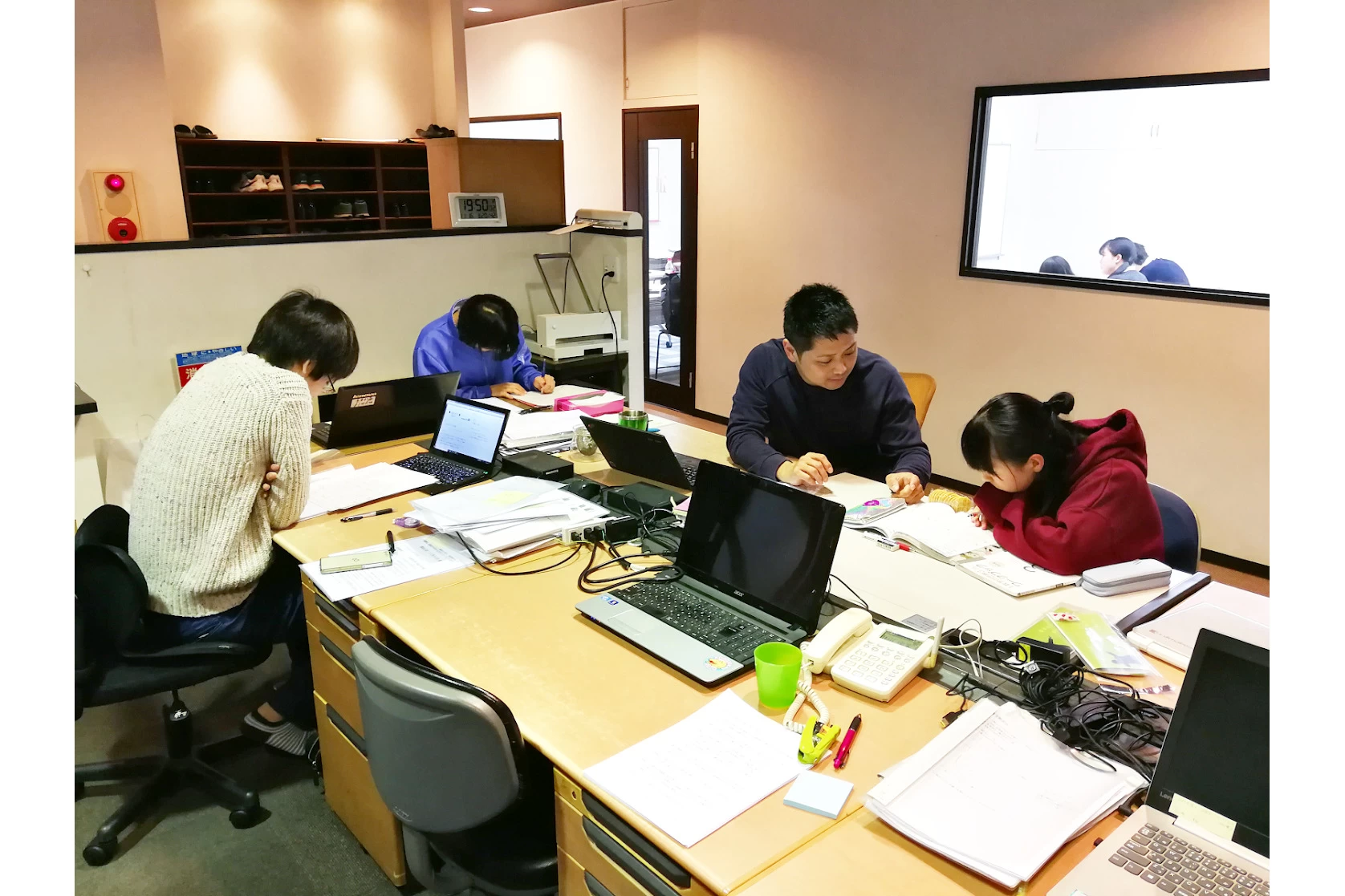 スライドイメージ（２） 数理進学予備校イーズ 竹園