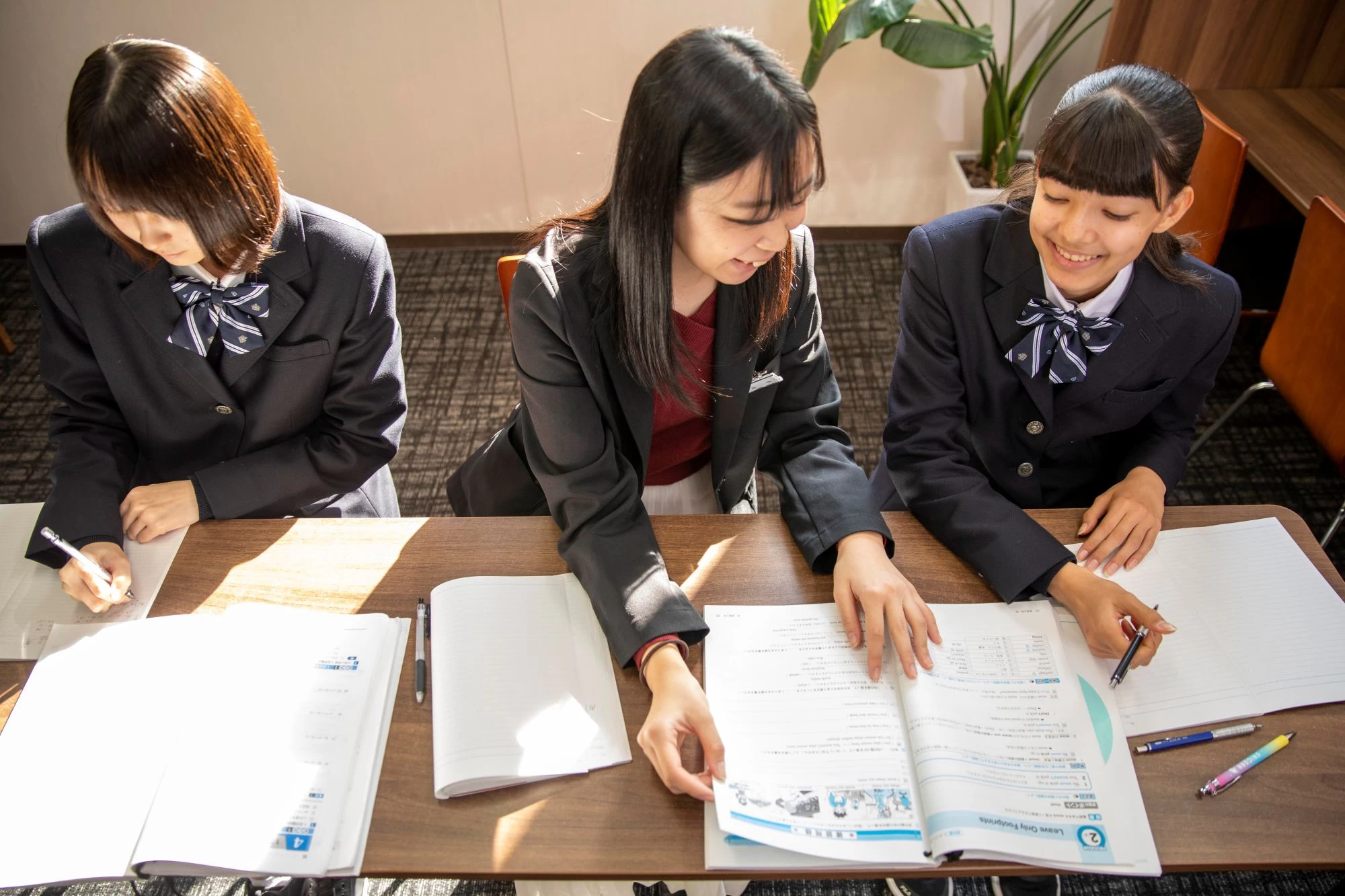 スライドイメージ（４） ＨＩＧＨ－ＳＴＡＲＳ個別指