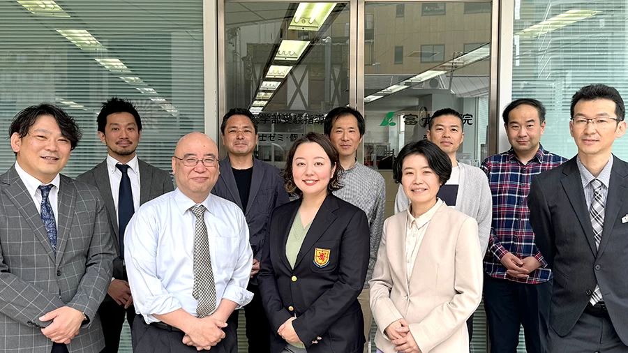 スライドイメージ（２） 富士学院 名古屋校