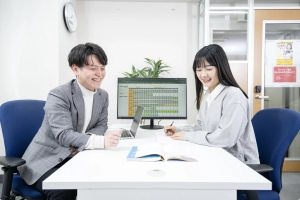 スライドイメージ（１） アクシブアカデミー東大赤門