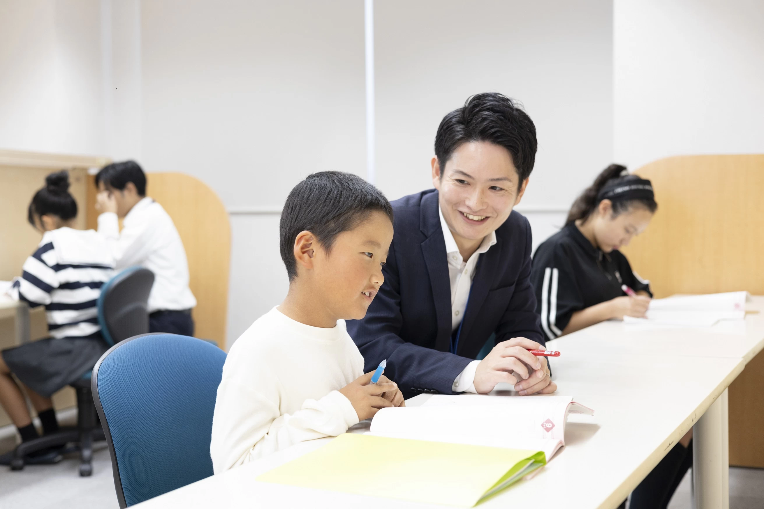 スライドイメージ（１） 京進の個別指導 スクール・