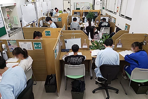 スライドイメージ（２） 個別指導WAM 初石駅前校