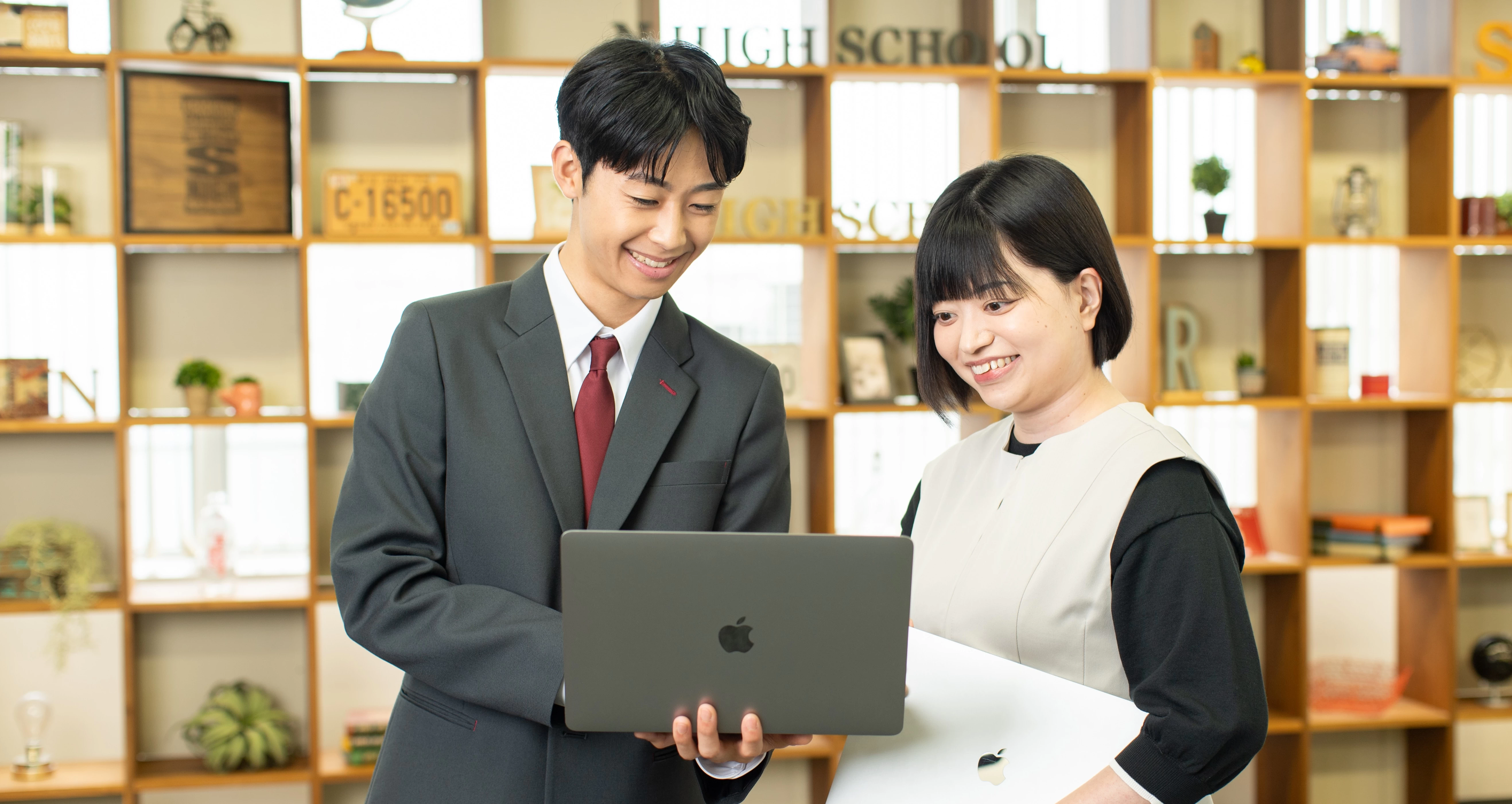 スライドイメージ（２） 学校法人角川ドワンゴ学園　