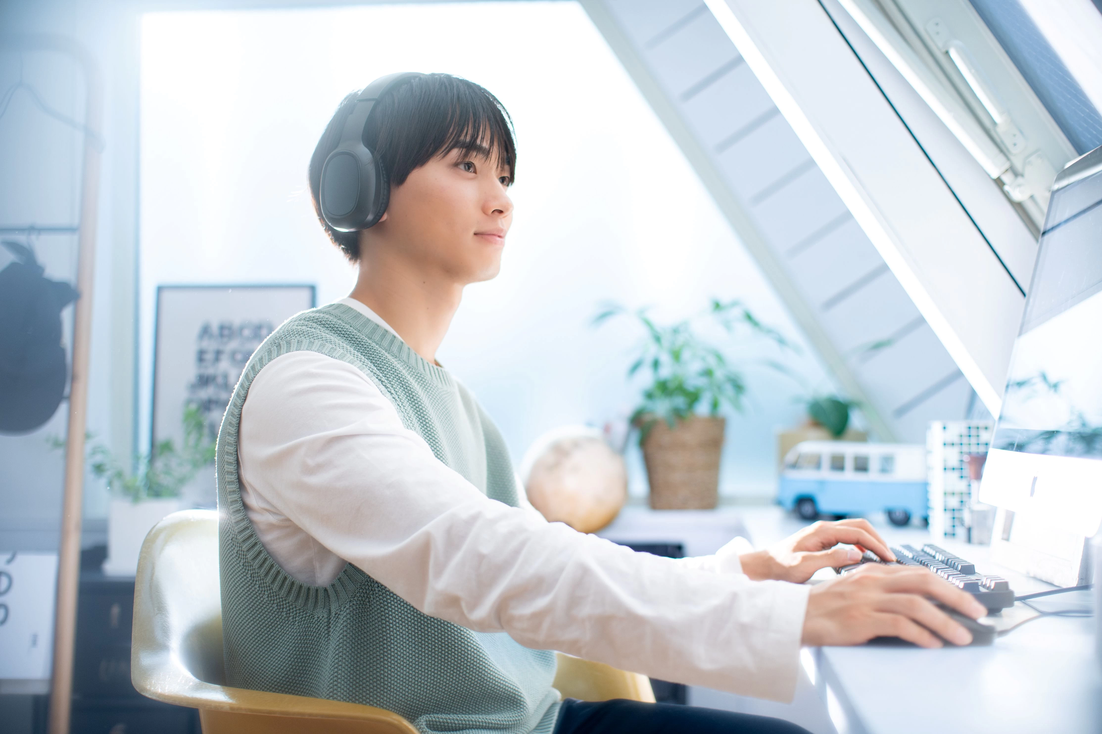 スライドイメージ（３） 学校法人角川ドワンゴ学園 