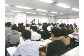 スライドイメージ（４） ユリウス センター北教室