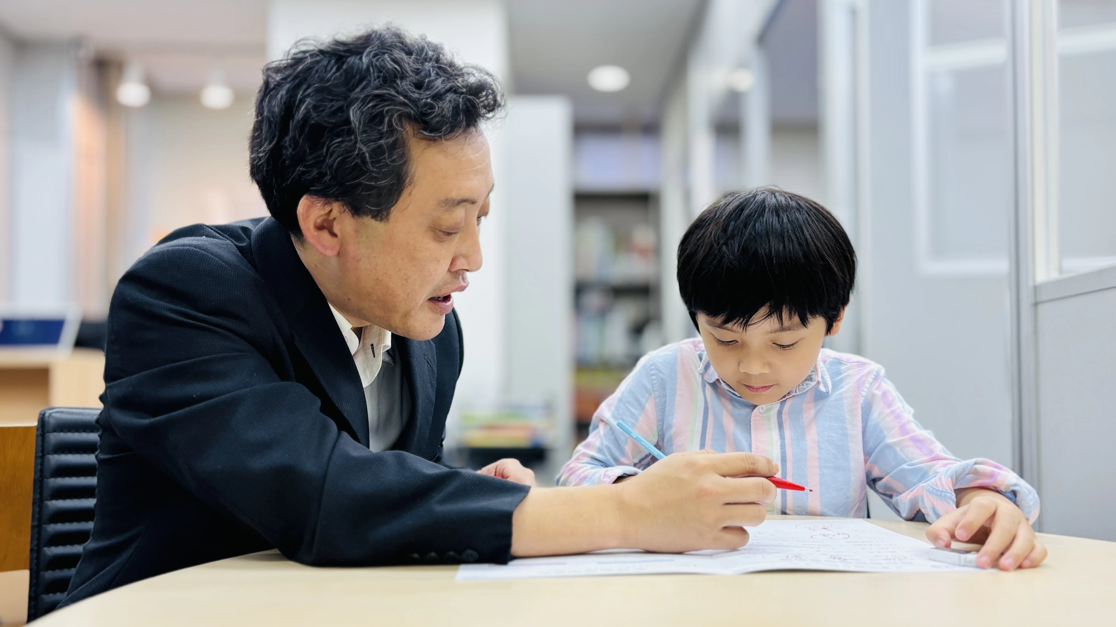 スライドイメージ（２） 学習塾ロジム